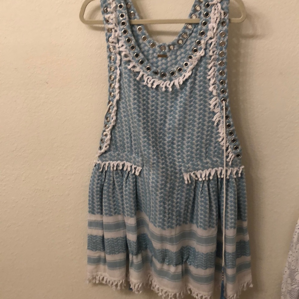 Do do bar or lace up dress